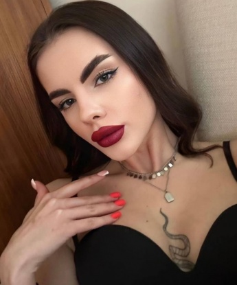 Карина, 22 года, 3 размер груди